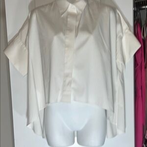 Alice + Olivia Cream Boxy Button-Down Shirt